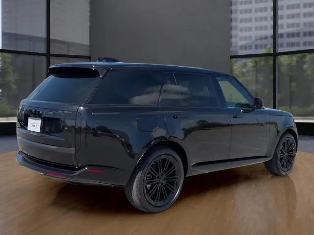 2026 Land Rover Range Rover P400 SE 7 Seat