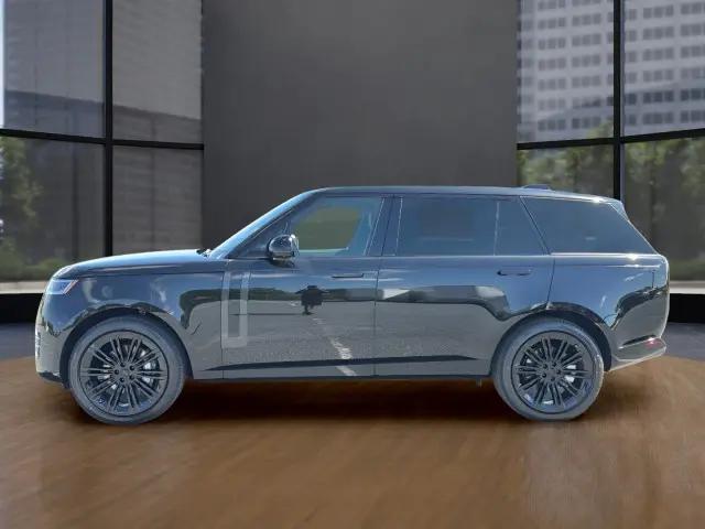 2026 Land Rover Range Rover P400 SE 7 Seat