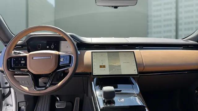 2026 Land Rover Range Rover Sport P530 Autobiography