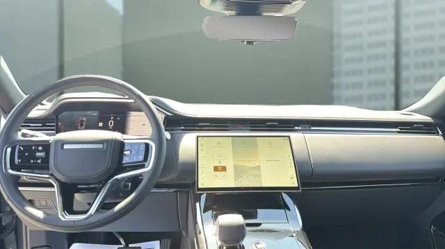 2026 Land Rover Range Rover Sport P360 SE