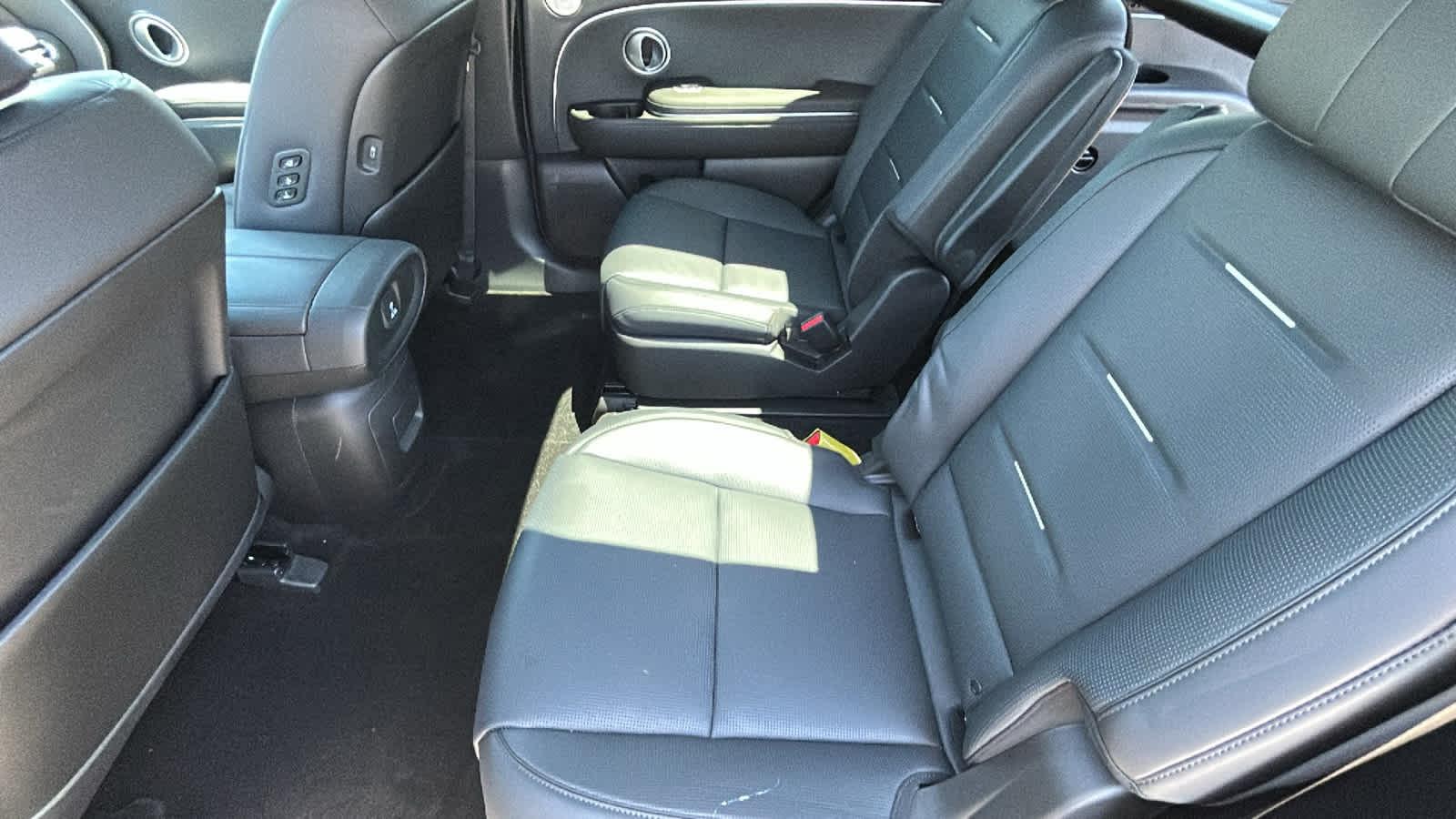 New 2026 Robust Emerald Pearl Hyundai Calligraphy image 54