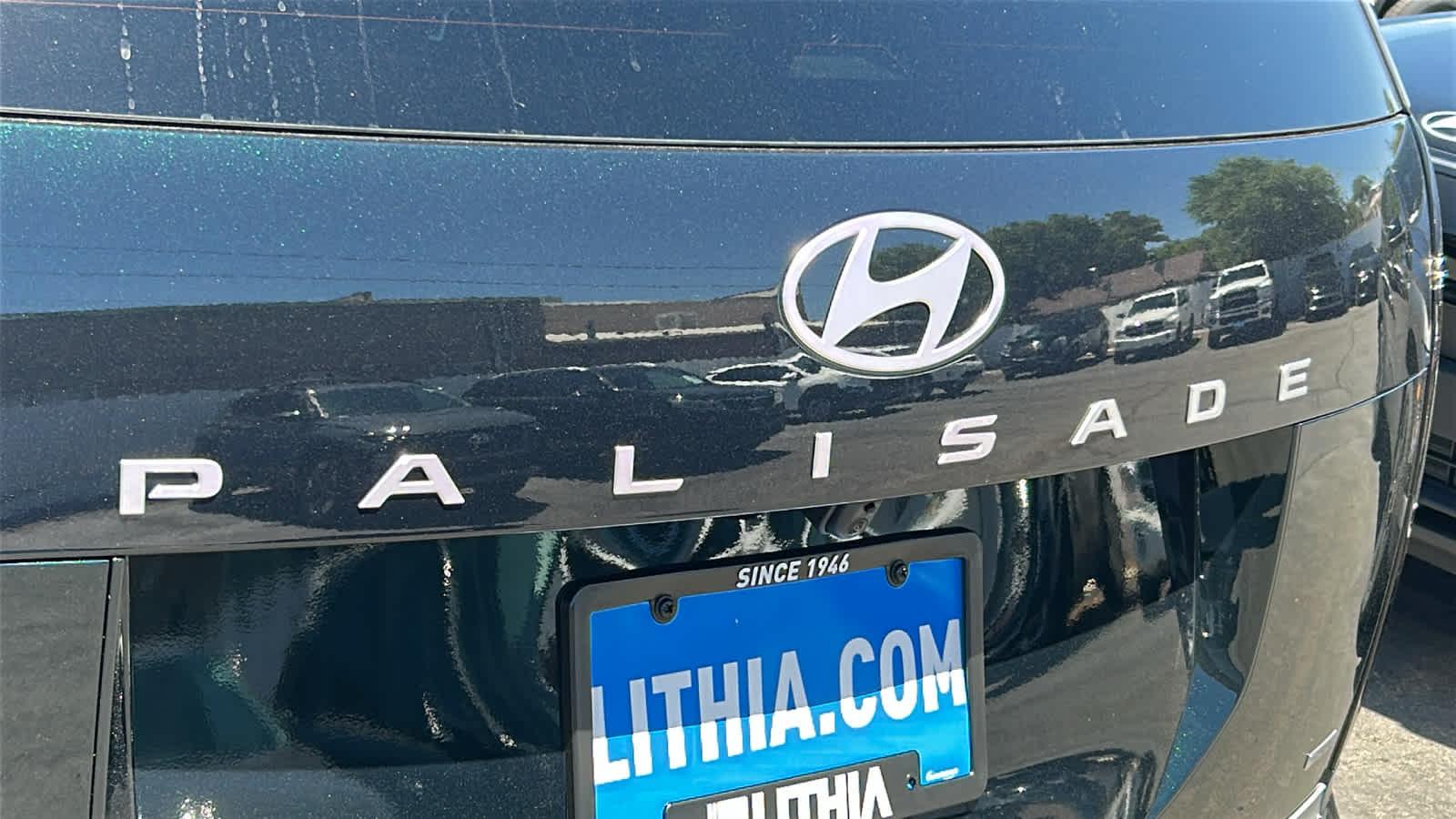 New 2026 Robust Emerald Pearl Hyundai Calligraphy image 58