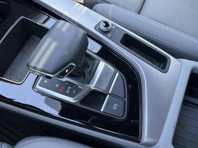 2023 Audi A4 Premium Plus 45 TFSI S line quattro S tronic