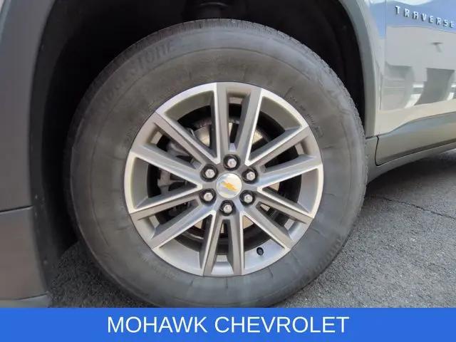 2024 Chevrolet Traverse AWD LT Cloth