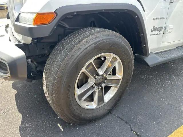 2023 Jeep Wrangler 4-Door Sahara