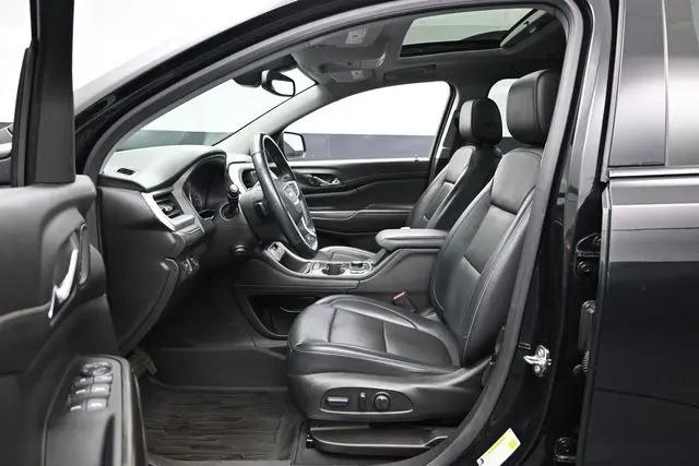 2023 GMC Acadia AWD SLT