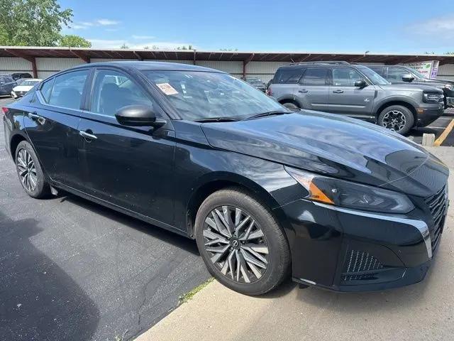 2024 Nissan Altima SV Intelligent AWD for sale in Sterling, IL