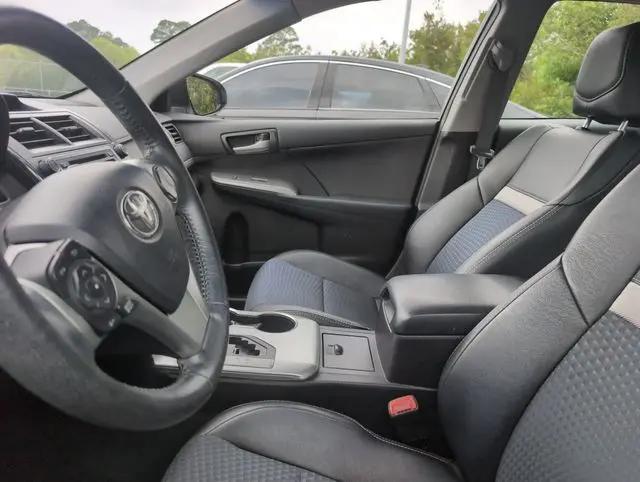 2014 Toyota Camry SE