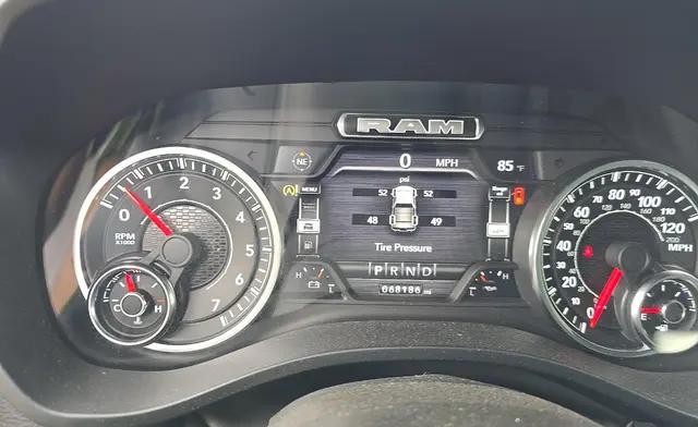 2022 Ram 1500 Big Horn Crew Cab 4x4 5'7" Box