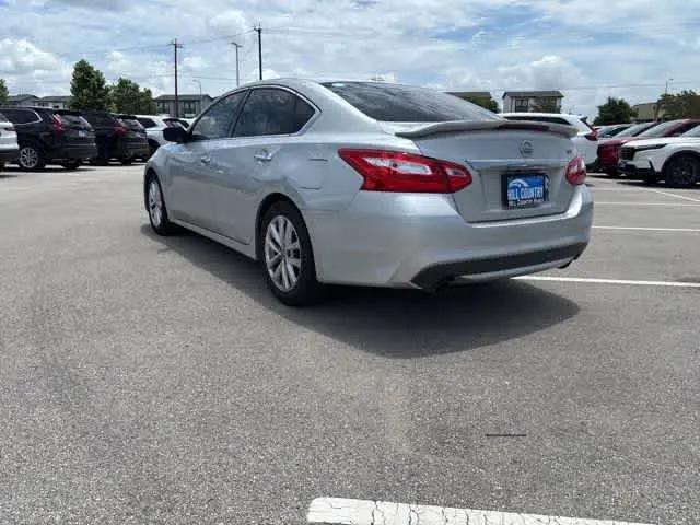 2017 Nissan Altima 2.5 SV