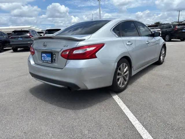 2017 Nissan Altima 2.5 SV