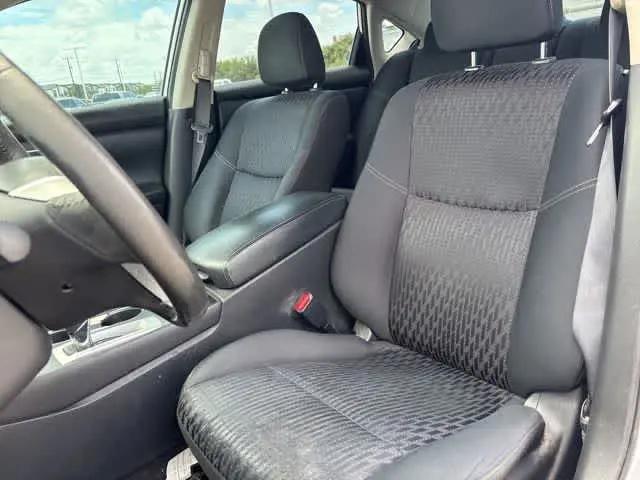 2017 Nissan Altima 2.5 SV