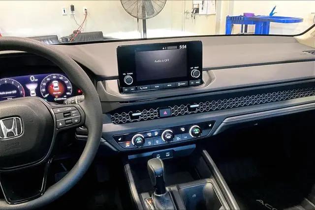 2025 Honda Accord Sedan SE