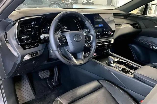 2026 Lexus RX 450h+ Luxury