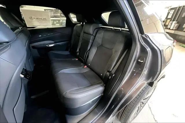 2026 Lexus RX 450h+ Luxury