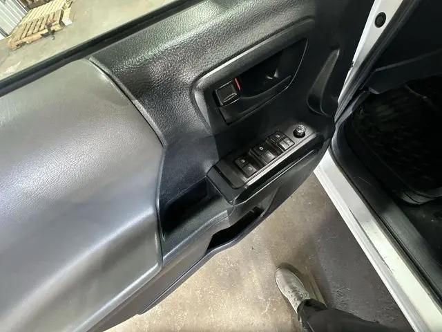 2017 Toyota Tacoma SR5 V6