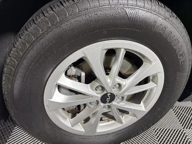 2024 Kia Carnival MPV LX Seat Package