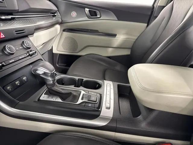 2024 Kia Carnival MPV LX Seat Package