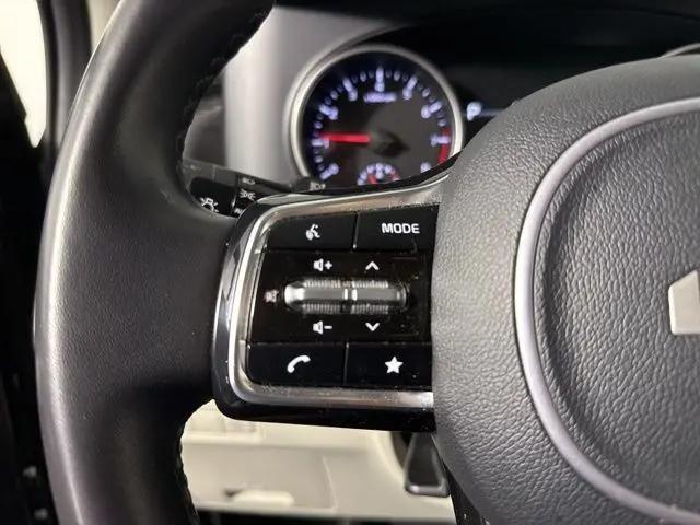 2024 Kia Carnival MPV LX Seat Package