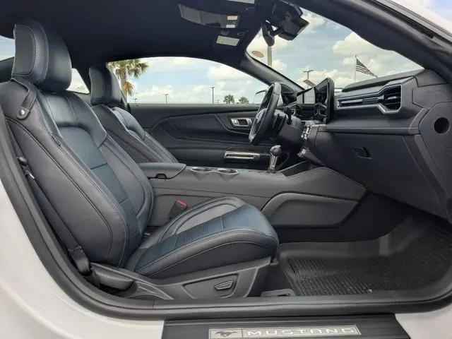 2025 Ford Mustang GT Premium Fastback