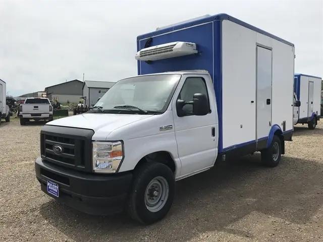 2023 Ford E-350 Cutaway Base
