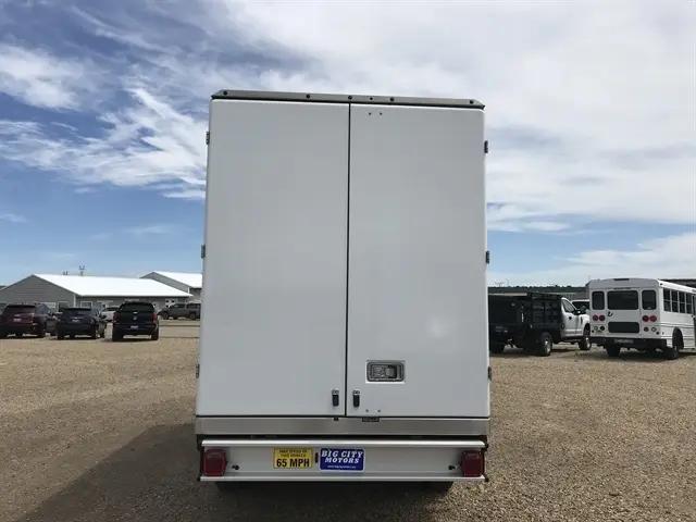 2023 Ford E-350 Cutaway Base