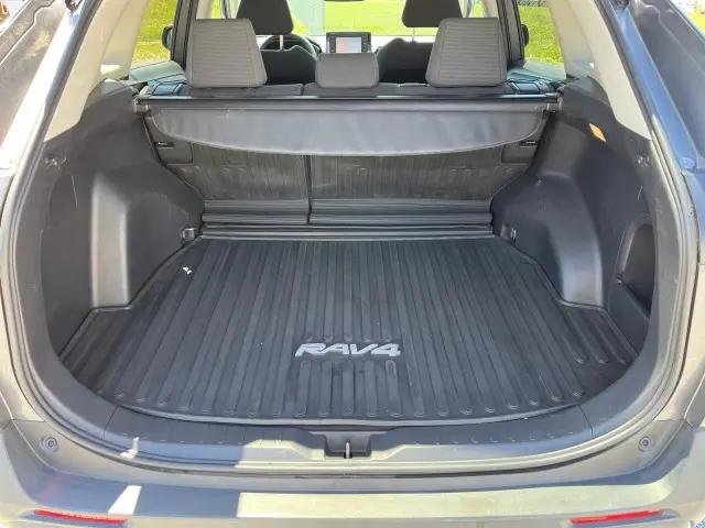 2021 Toyota RAV4 Hybrid Hybrid LE