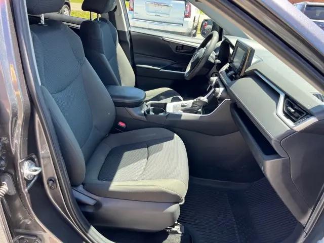 2021 Toyota RAV4 Hybrid Hybrid LE