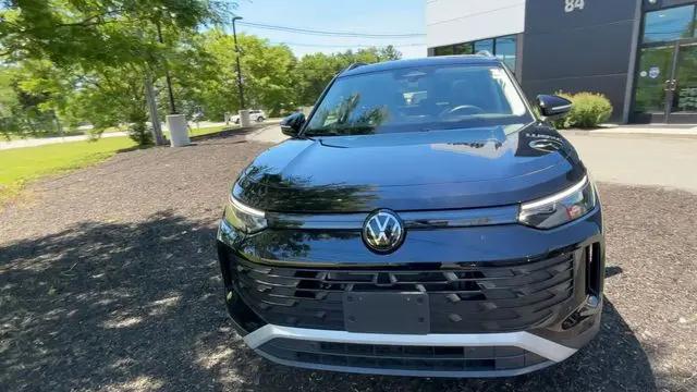 2025 Volkswagen Tiguan 2.0T SE