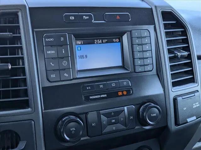 2021 Ford 600 XLT