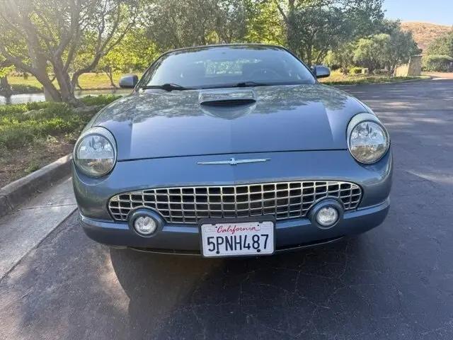 2005 Ford Thunderbird Deluxe