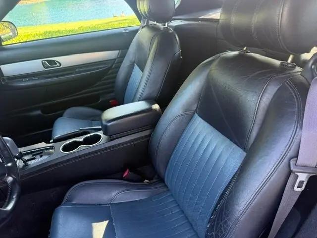 2005 Ford Thunderbird Deluxe