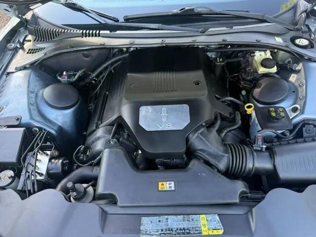 2005 Ford Thunderbird Deluxe