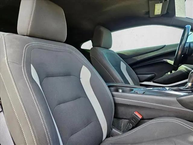 2022 Chevrolet Camaro RWD Coupe 1LT
