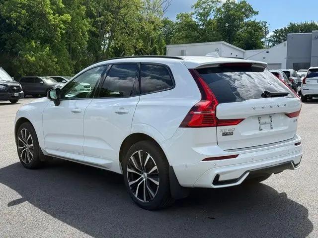 2024 Volvo XC60 B5 Plus Dark Theme