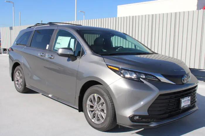 2026 Toyota Sienna XLE
