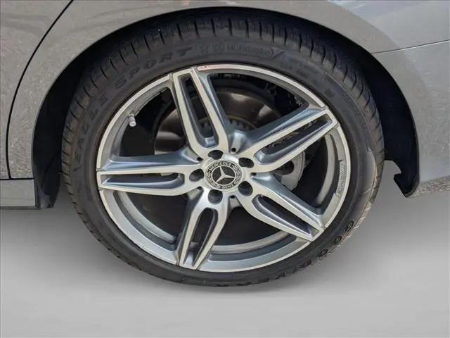 2018 Mercedes-Benz E-CLASS E 300 E 300