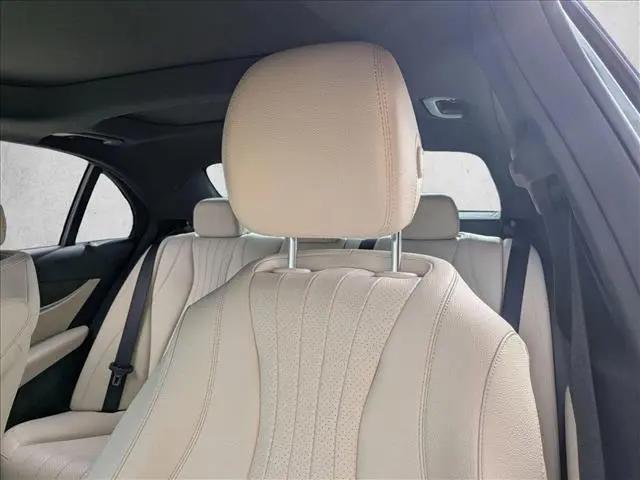 2018 Mercedes-Benz E-CLASS E 300 E 300