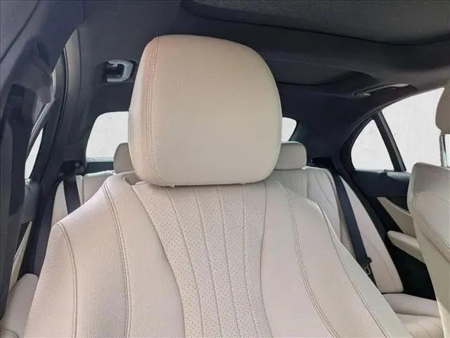 2018 Mercedes-Benz E-CLASS E 300 E 300