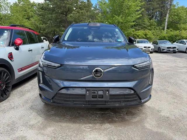 2025 Volvo X 90 Ultra, Twin Motor Performance, Fully electric, 6 Seats
