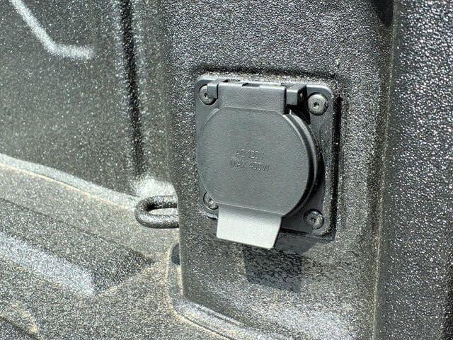 2026 GMC Sierra 2500HD Crew Cab, Standard Bed, AT4, 4WD