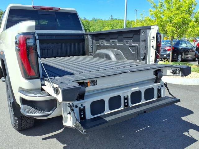 2026 GMC Sierra 2500HD Crew Cab, Standard Bed, AT4, 4WD