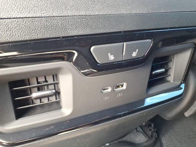 2026 GMC Sierra 2500HD Crew Cab, Standard Bed, AT4, 4WD