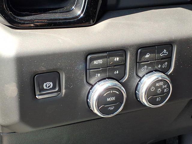 2026 GMC Sierra 2500HD Crew Cab, Standard Bed, AT4, 4WD