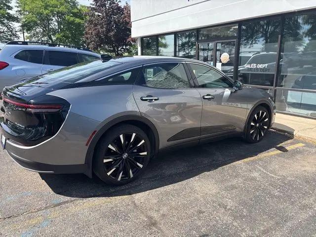 2025 Toyota Crown Platinum