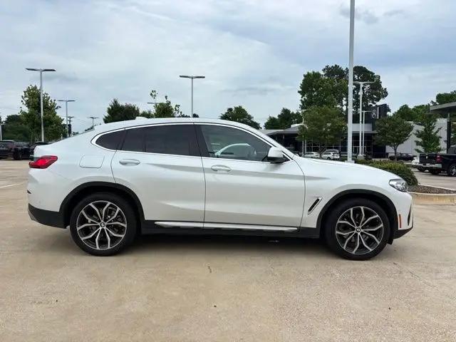 2024 BMW X4 xDrive30i