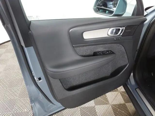 2022 Volvo XC40 T5 Inscription