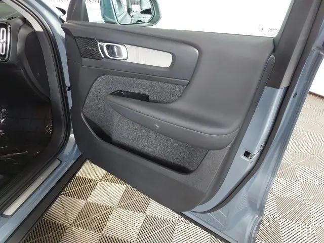 2022 Volvo XC40 T5 Inscription