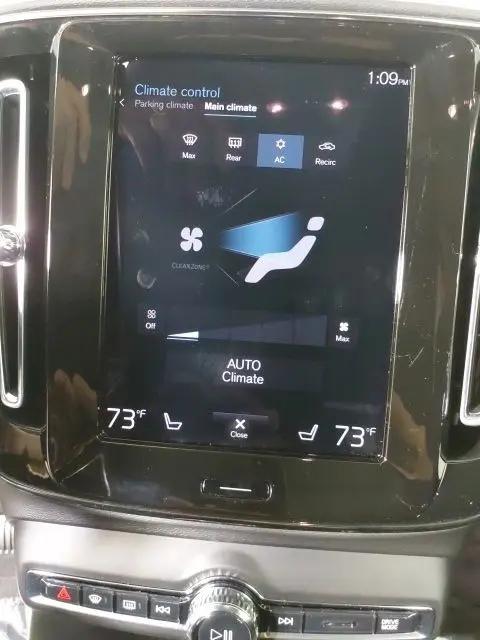2022 Volvo XC40 T5 Inscription