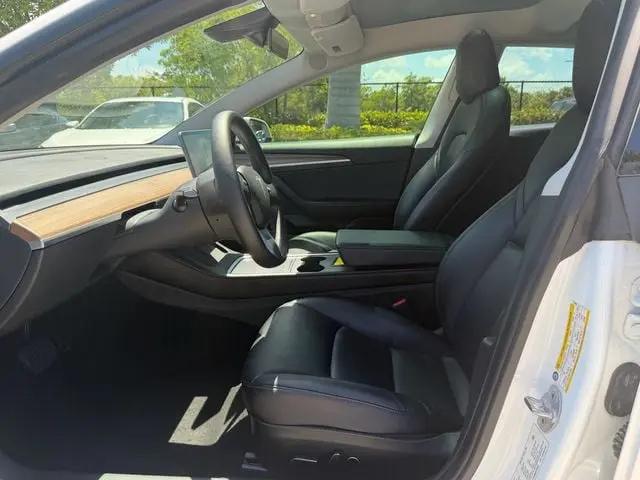 2021 Tesla Model 3 Standard Range Plus Rear-Wheel Drive